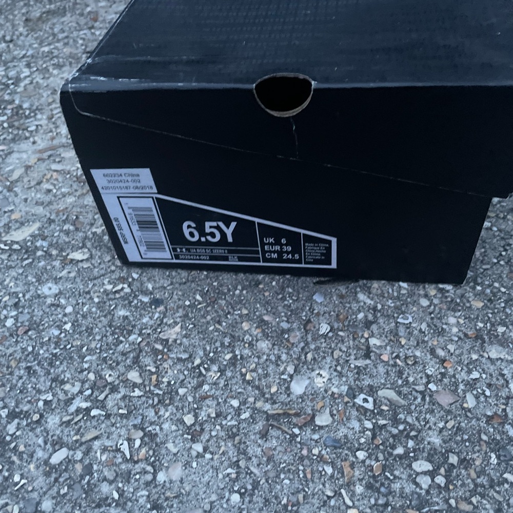 Under Armour SC 3ZER0 II Basketball Shoes